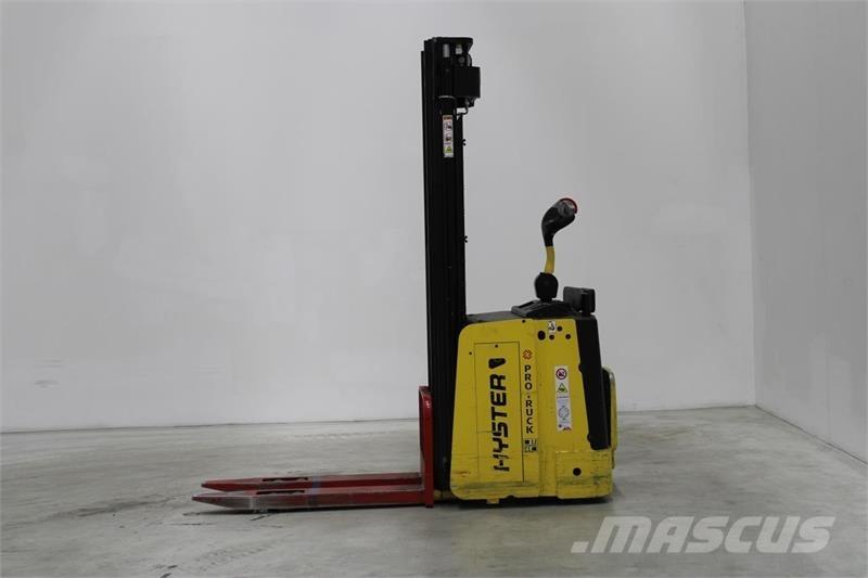 Hyster S1.5S Samopogonski ročni viličarji