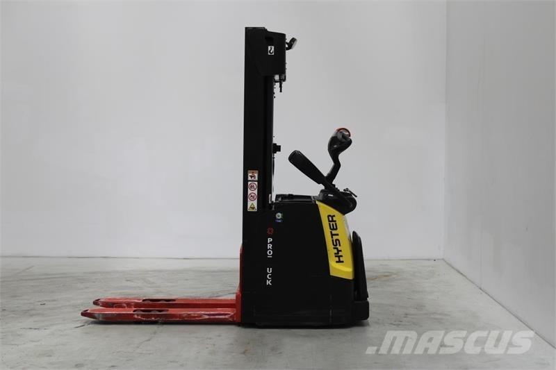 Hyster S1.6S Samopogonski ročni viličarji