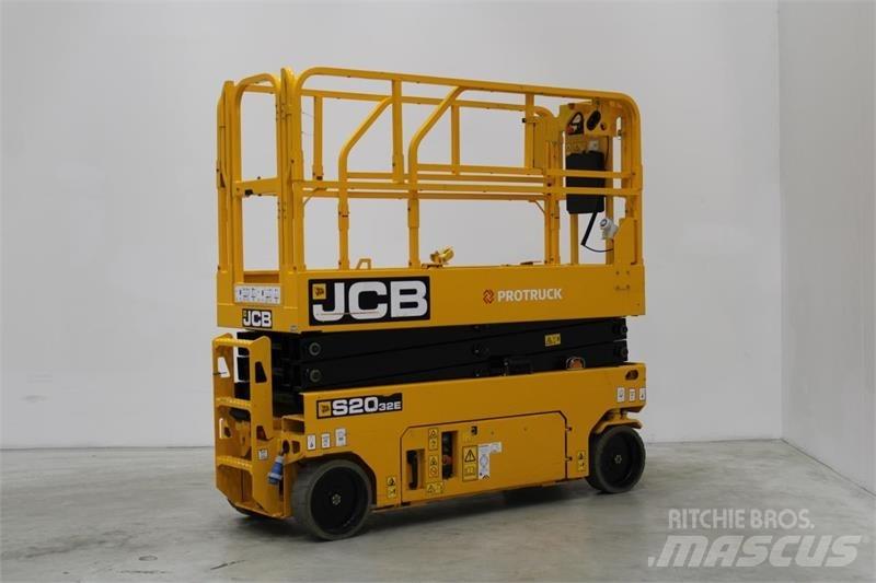 JCB S2032E Škarjaste dvižne ploščadi