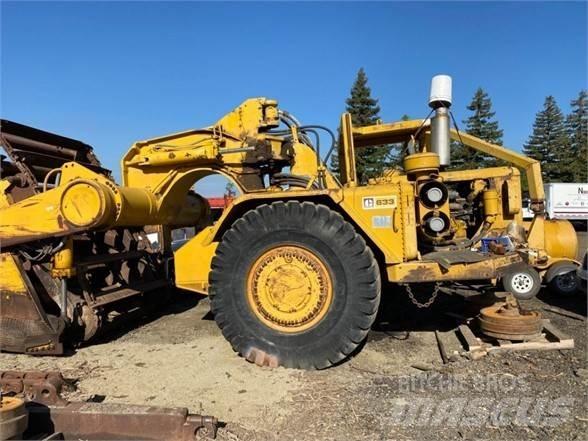 CAT 633 Strgalci