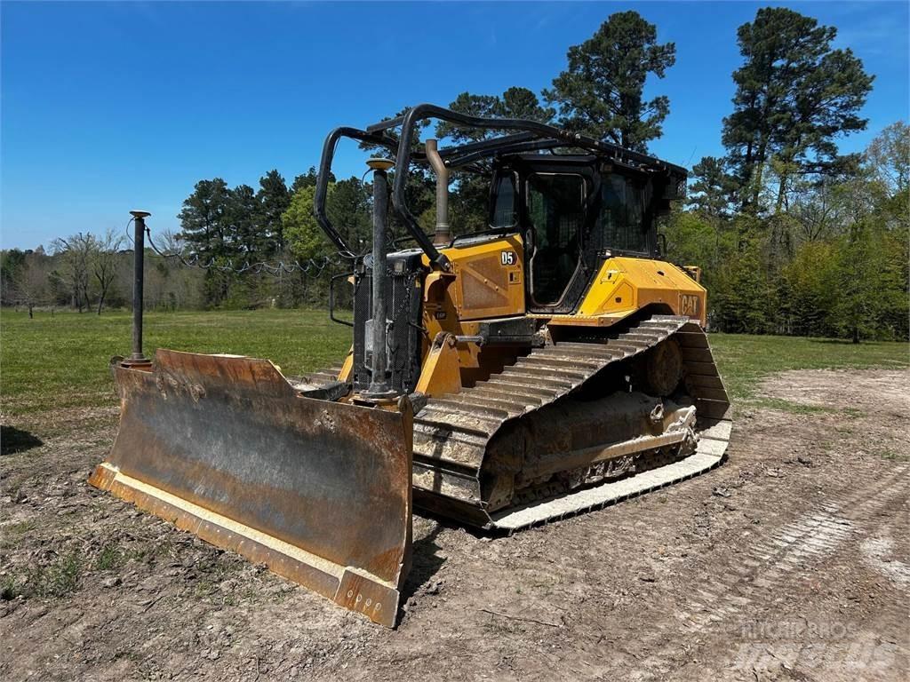 CAT D5 Buldožerji goseničarji