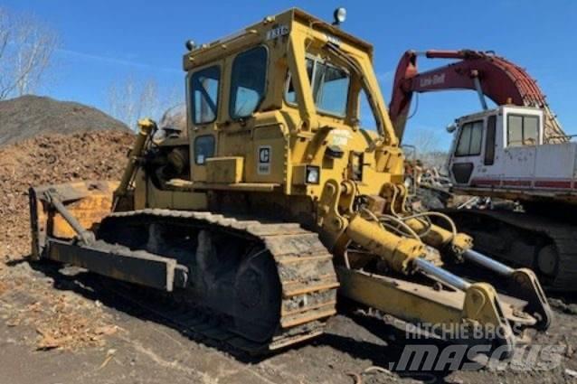 CAT D8 Buldožerji goseničarji