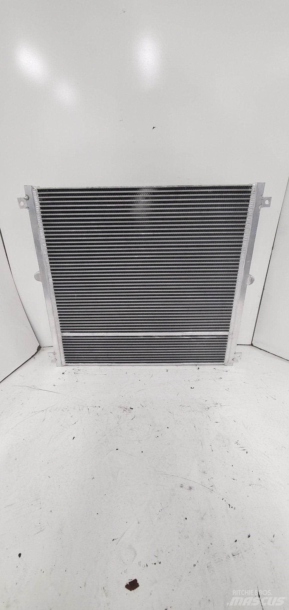CASE 210 Radiatorji