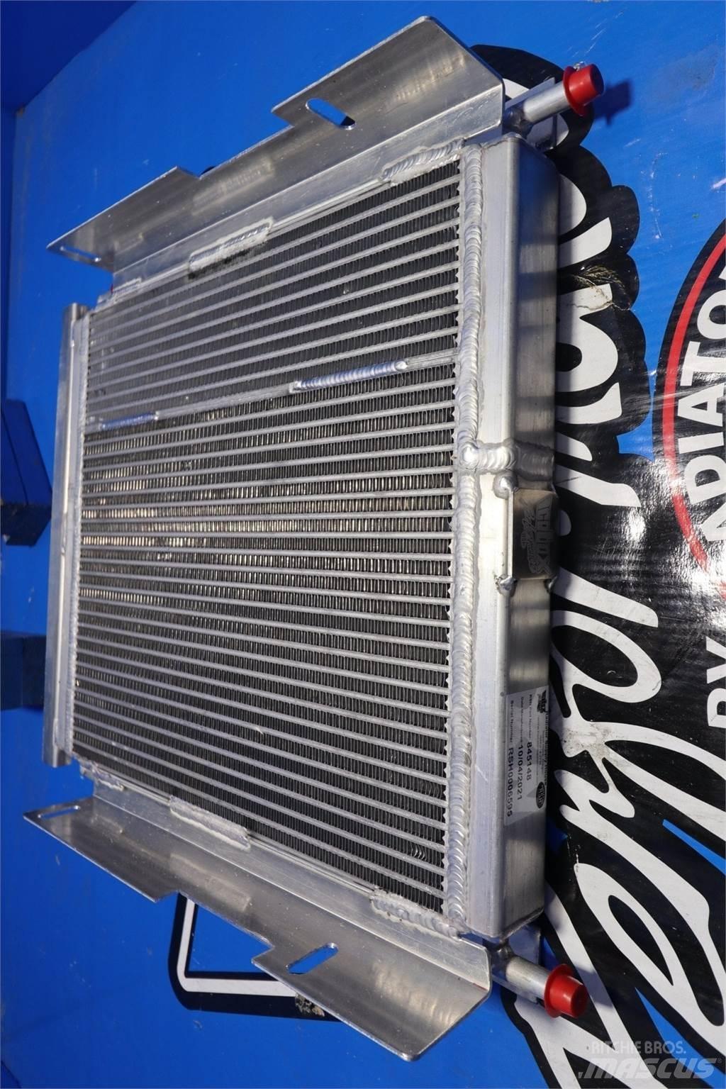 CASE 580L Radiatorji