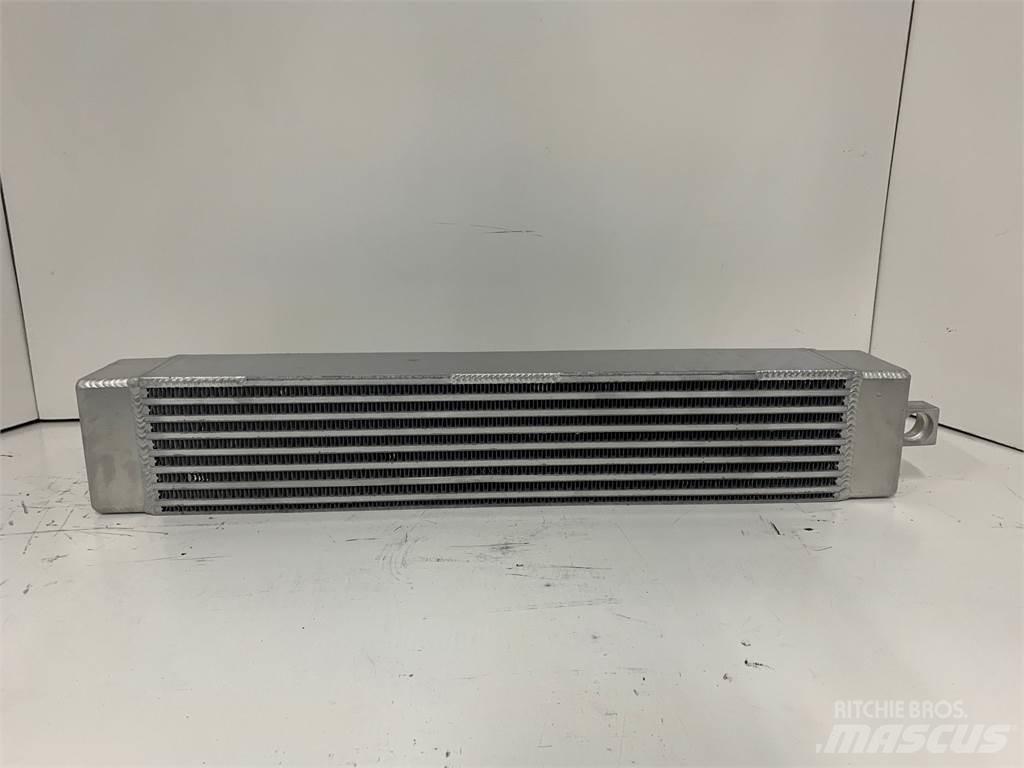 CAT 966D Radiatorji
