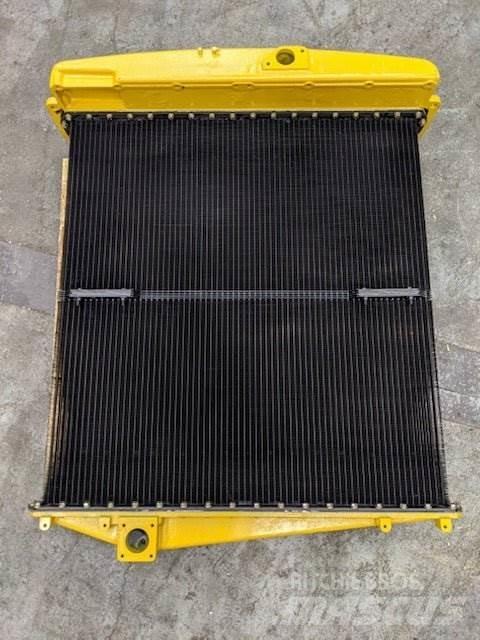 CAT D8H Radiatorji