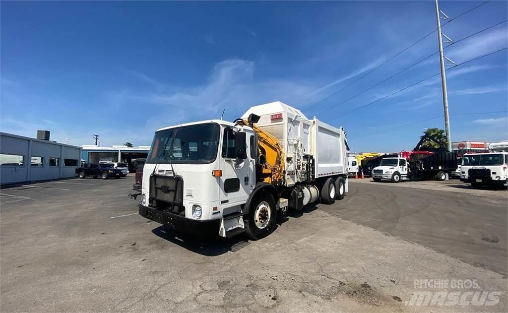 Autocar ACX64 Komunalni tovornjaki