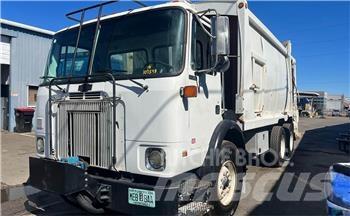 Autocar WX64 Komunalni tovornjaki