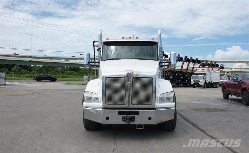 Kenworth T880 Razstavljivi tovornjaki z žičnimi dvigali