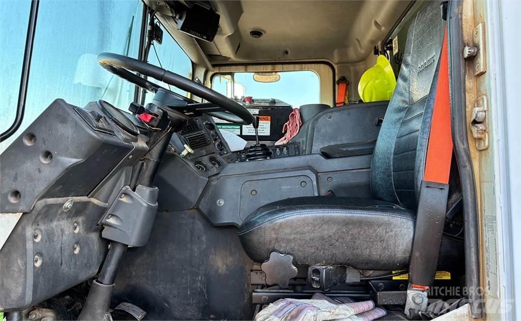 Mack 600 Komunalni tovornjaki
