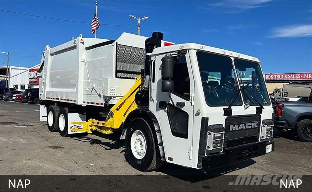 Mack 600 Komunalni tovornjaki