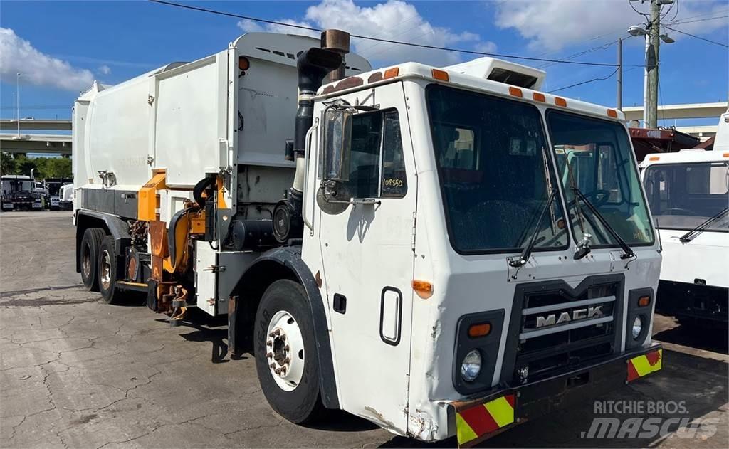 Mack LEU600 Komunalni tovornjaki