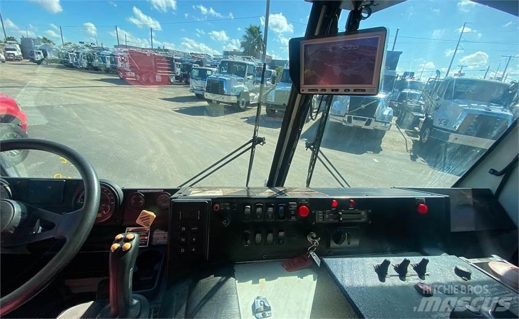 Mack LEU600 Komunalni tovornjaki