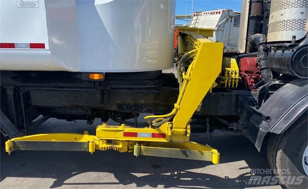 Mack LEU613 Komunalni tovornjaki