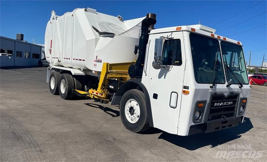 Mack LEU613 Komunalni tovornjaki