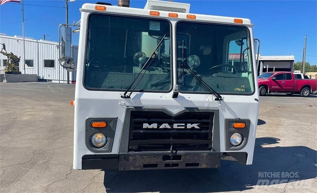 Mack LEU613 Komunalni tovornjaki