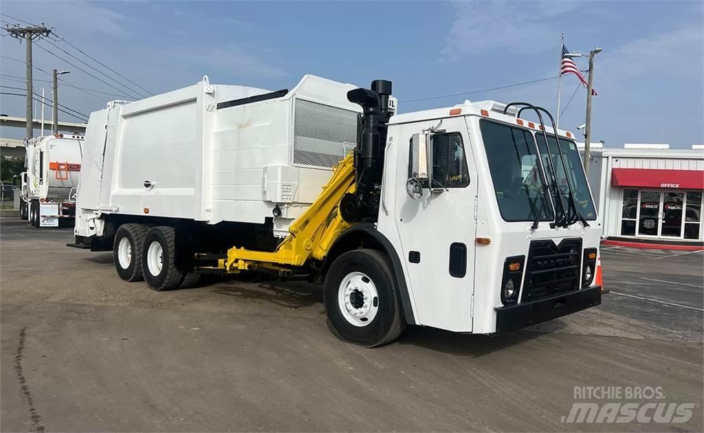 Mack LEU613 Komunalni tovornjaki