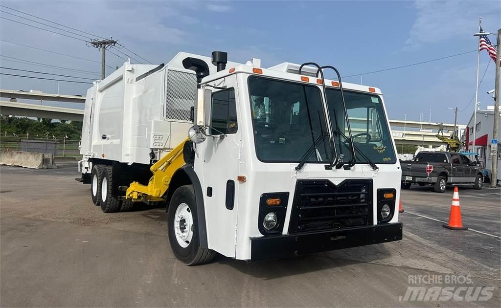 Mack LEU613 Komunalni tovornjaki