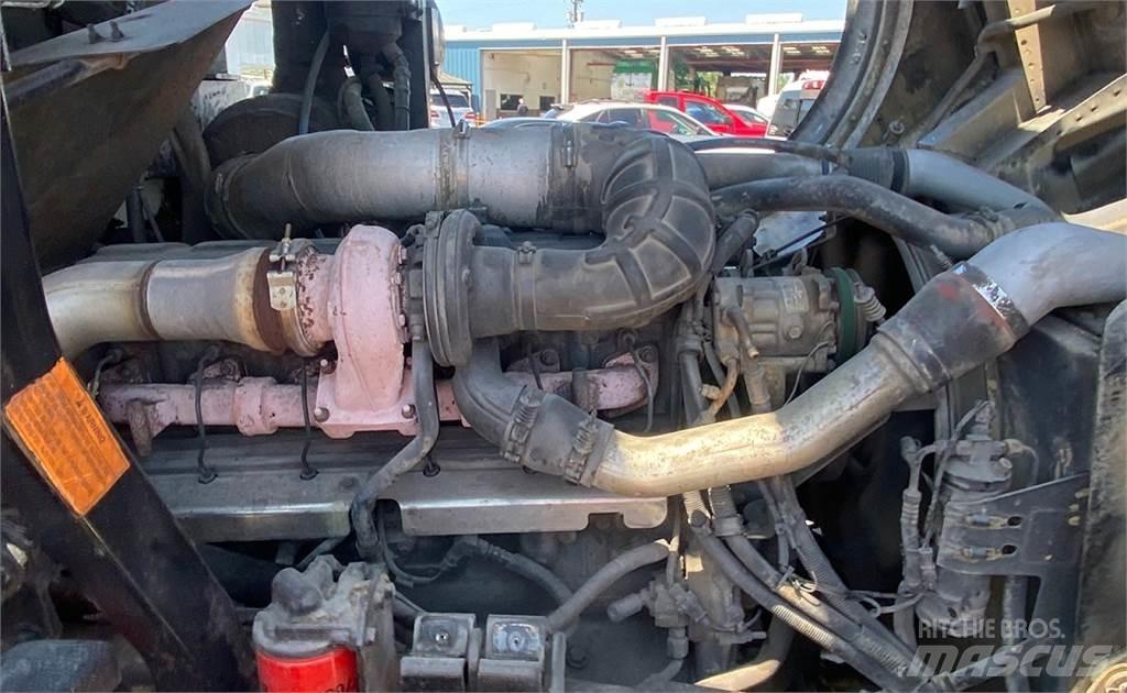 Mack MR688S Komunalni tovornjaki