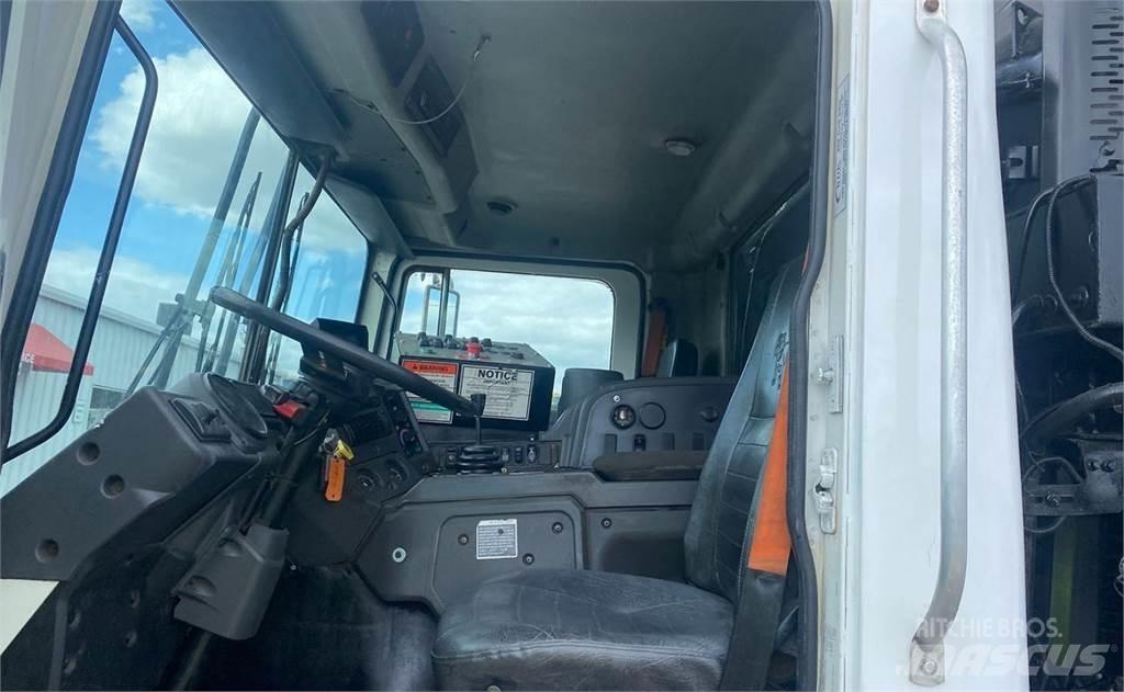 Mack MRU Komunalni tovornjaki