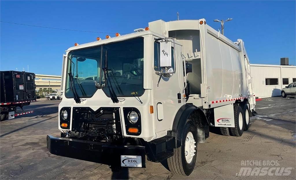 Mack MRU613 Komunalni tovornjaki