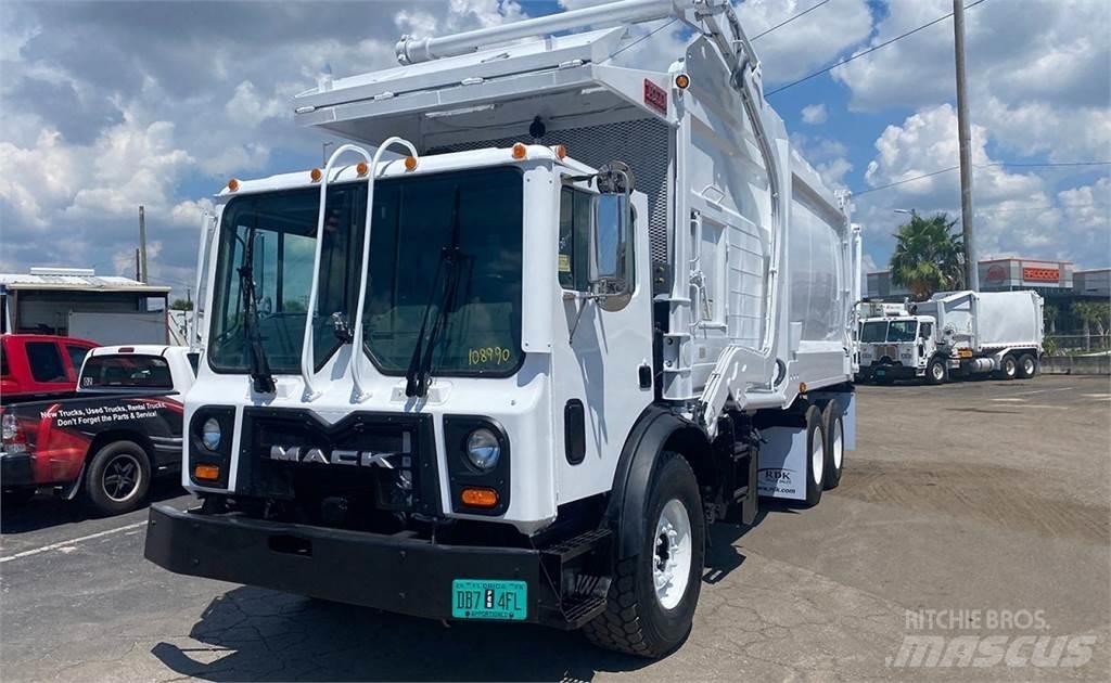 Mack MRU613 Komunalni tovornjaki