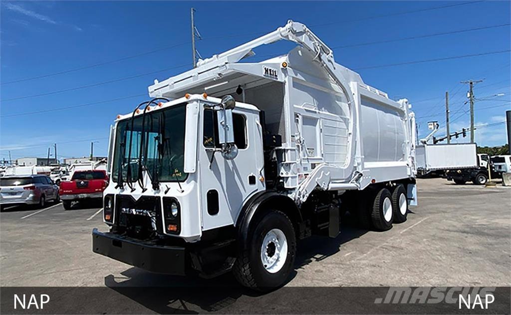 Mack MRU613 Komunalni tovornjaki