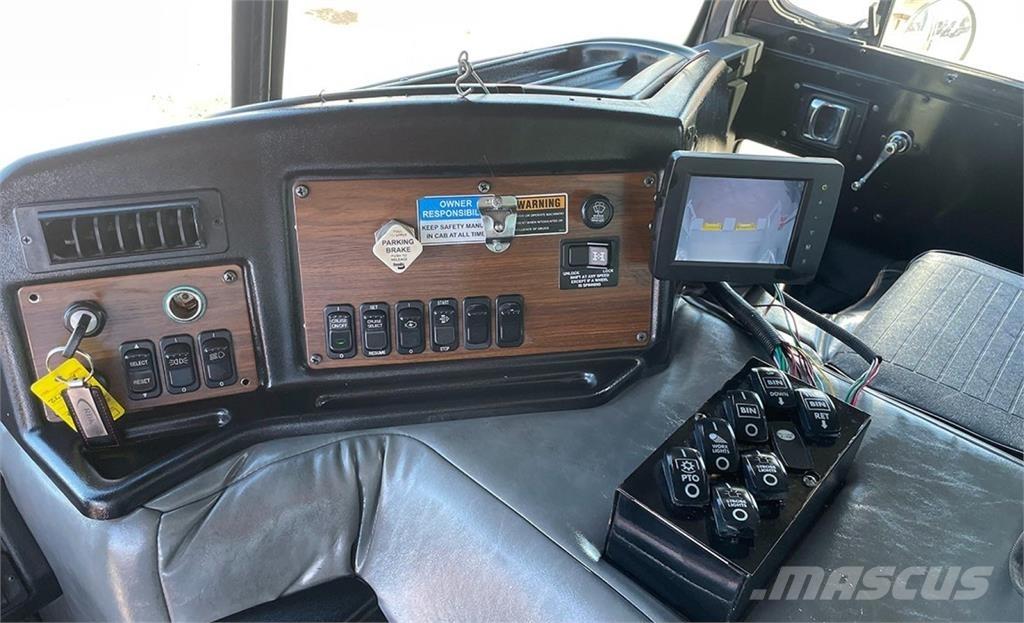 Peterbilt 320 Komunalni tovornjaki