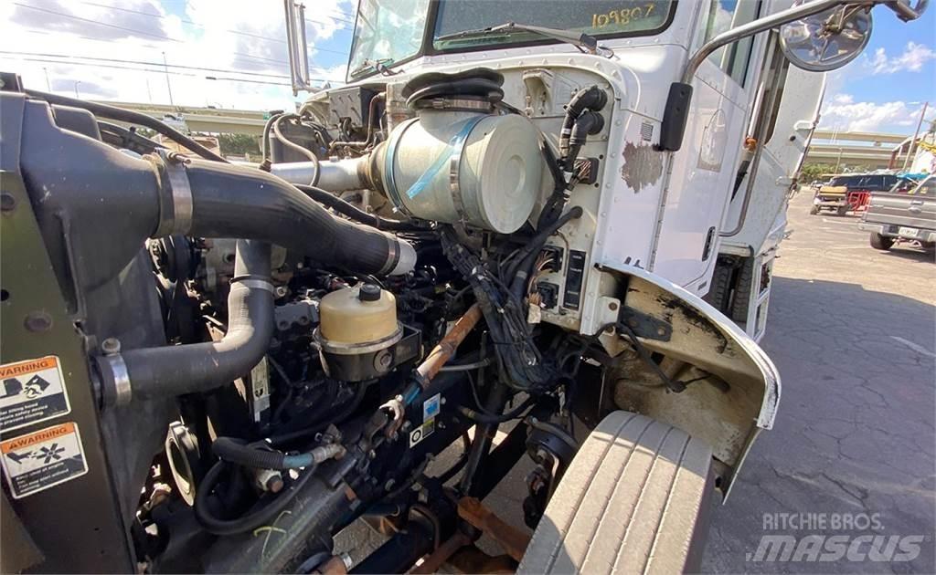 Peterbilt 335 Komunalni tovornjaki