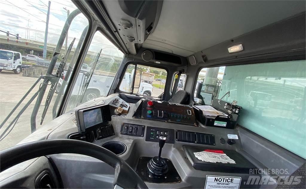 Peterbilt 520 Komunalni tovornjaki