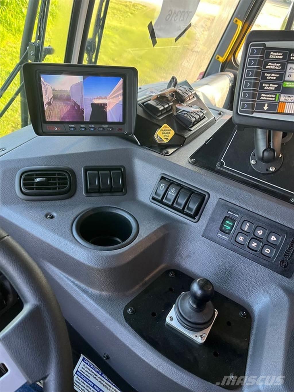 Peterbilt 520 Komunalni tovornjaki