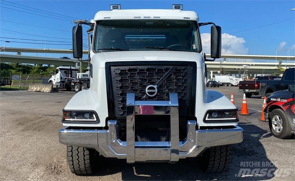 Volvo VHD Razstavljivi tovornjaki z žičnimi dvigali