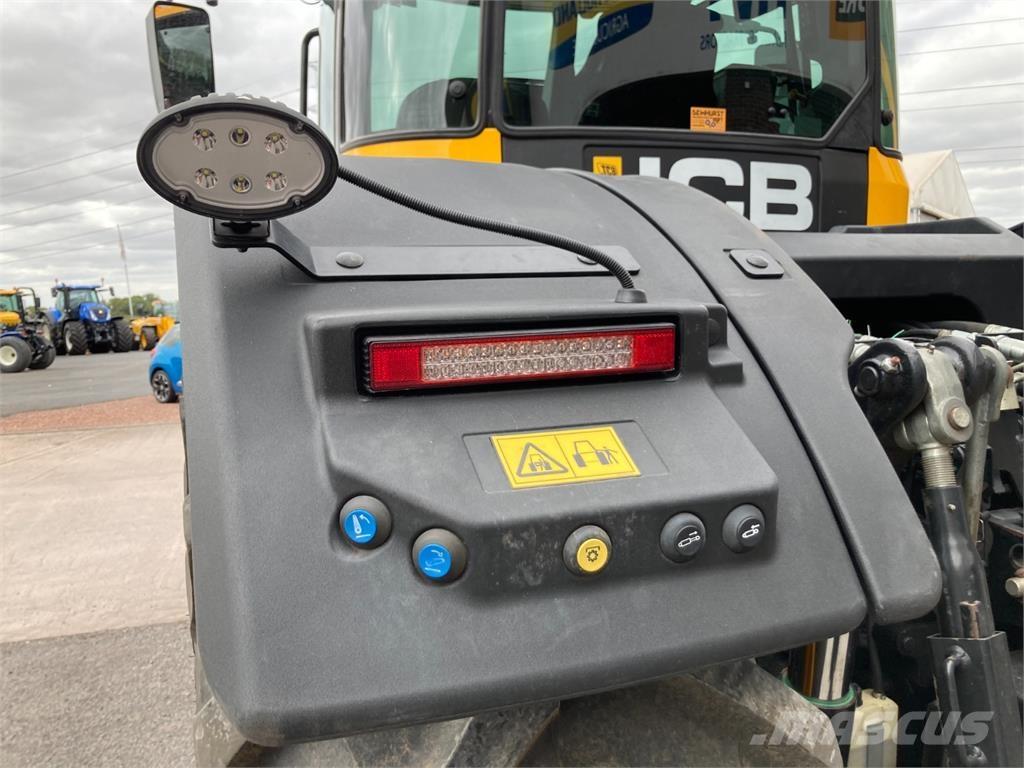 JCB 4220 Traktorji