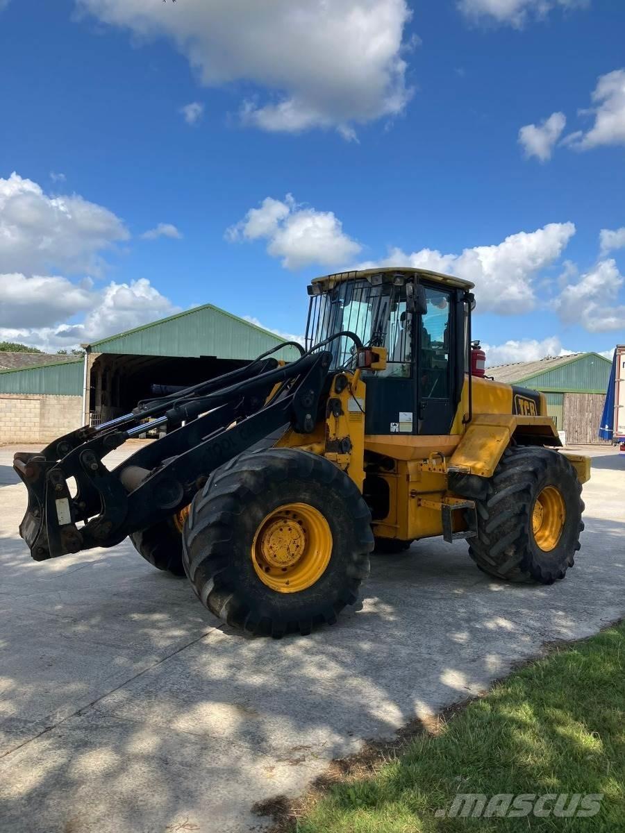 JCB 436 Kmetijski teleskopski nakladalci