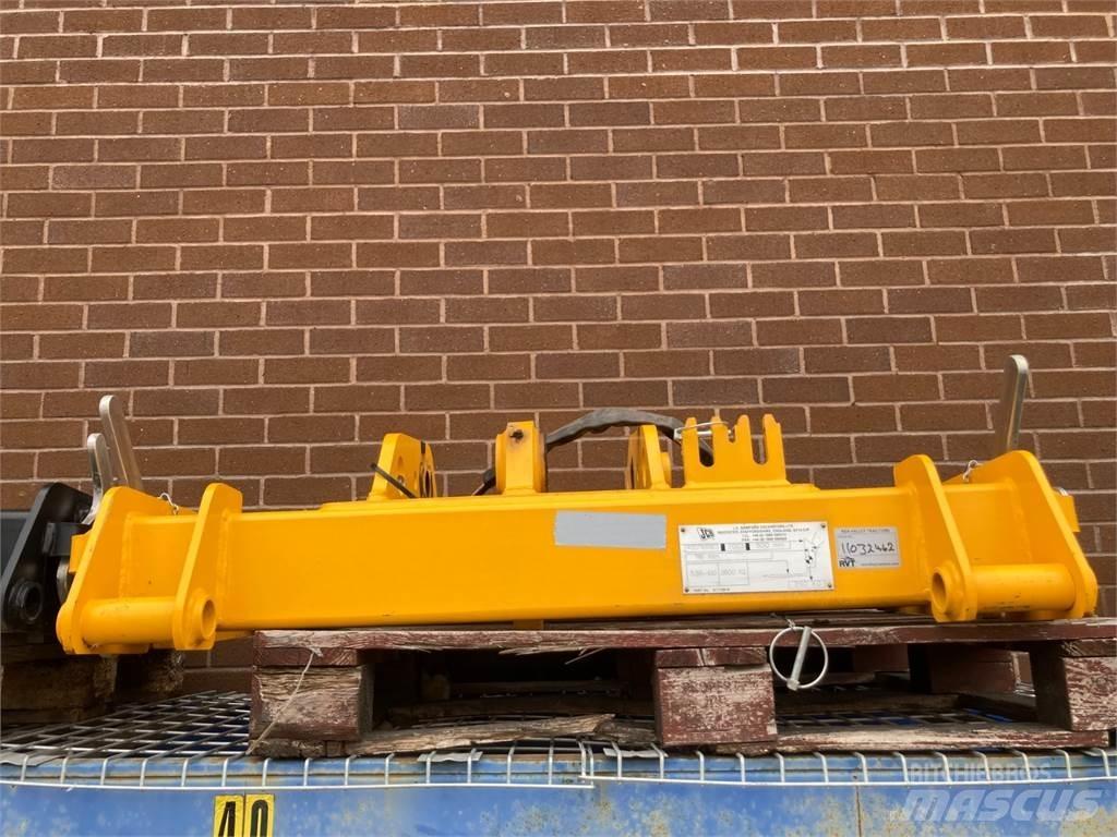 JCB Q-FIT Kmetijski teleskopski nakladalci