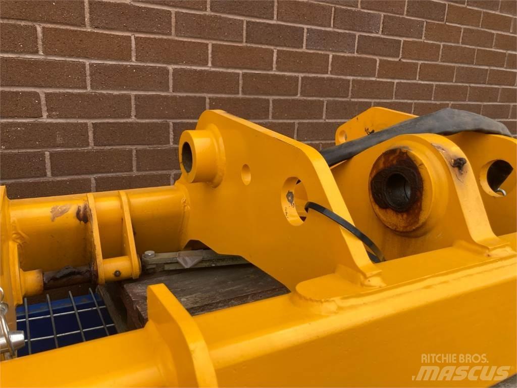 JCB Q-FIT Kmetijski teleskopski nakladalci