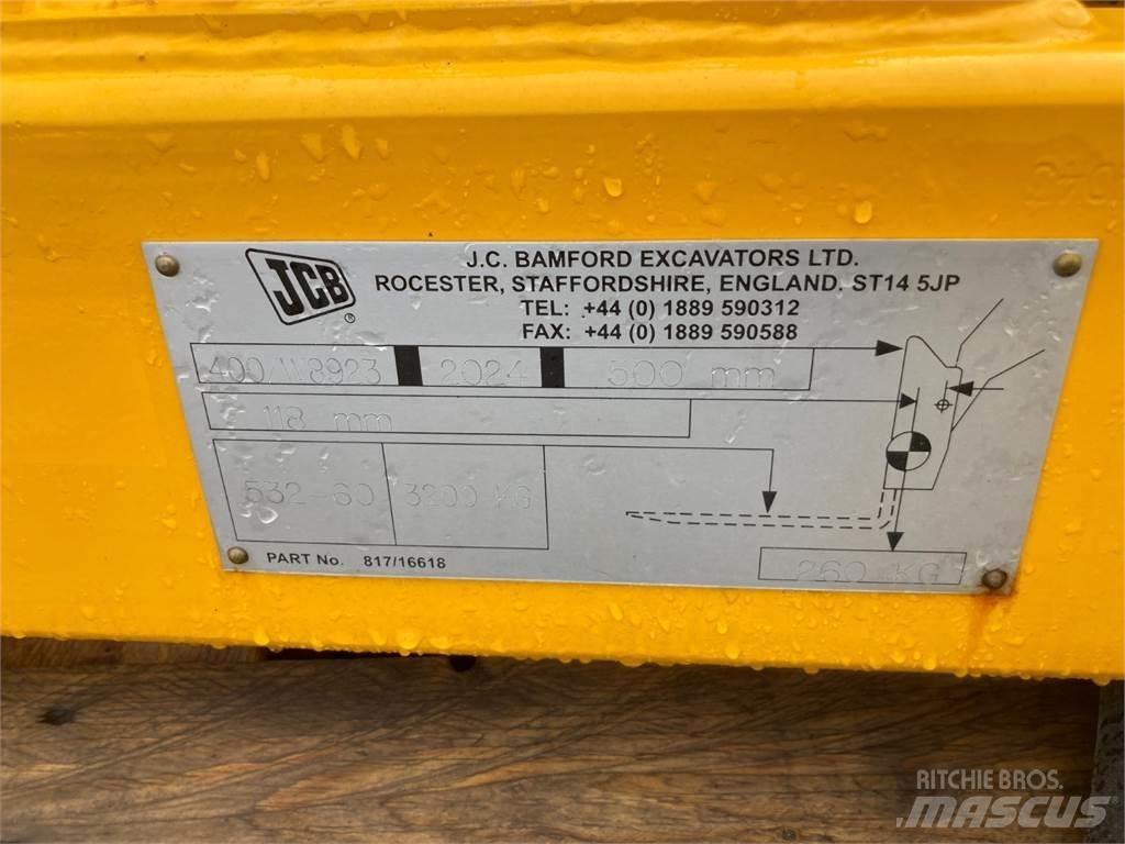 JCB Q-FIT Kmetijski teleskopski nakladalci