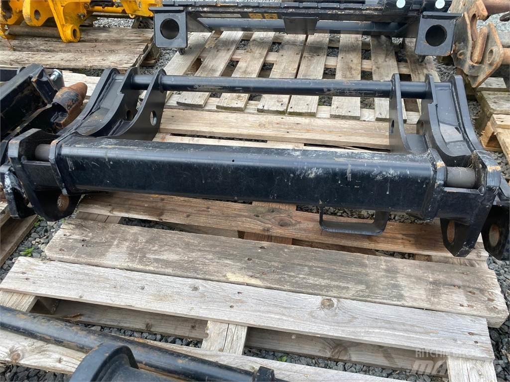 JCB Volvo Kmetijski teleskopski nakladalci