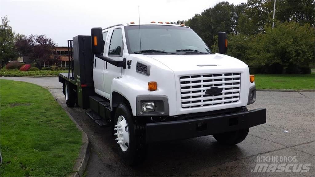 Chevrolet C7500 Tovornjaki s kesonom/platojem