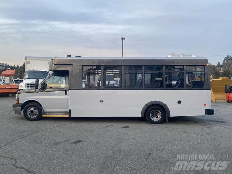 Chevrolet Express Mini avtobusi