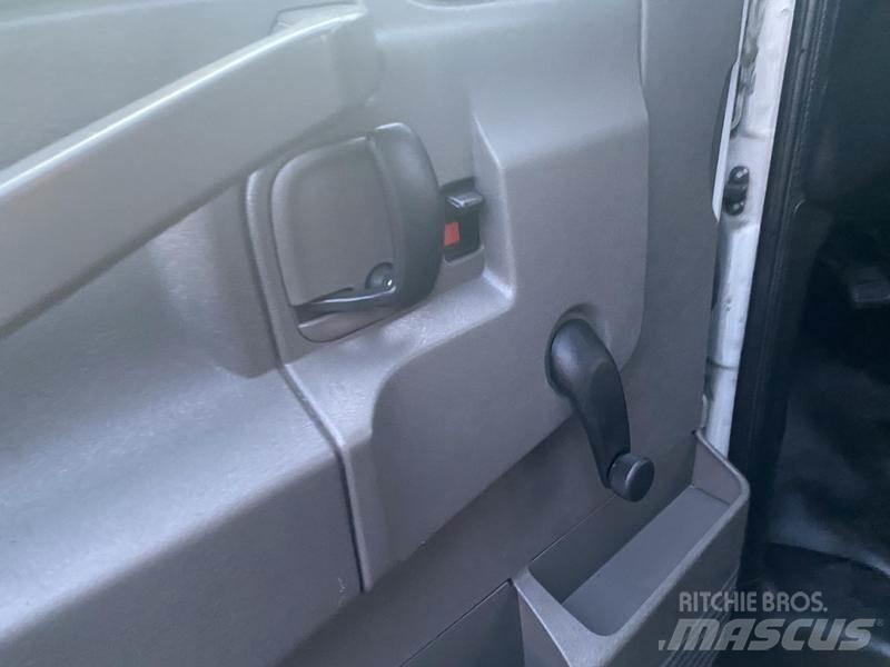 Chevrolet Express Mini avtobusi