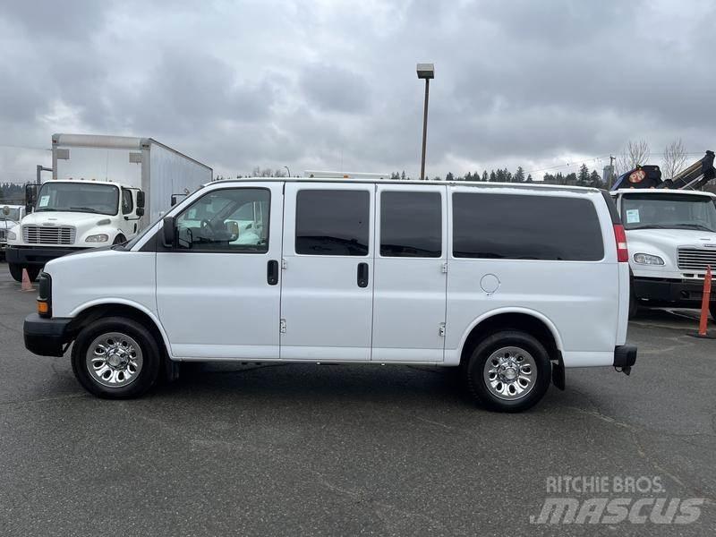 Chevrolet Express Dostavna vozila / kombiji