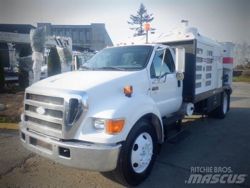 Ford F-650 Vakuumski tovornjaki