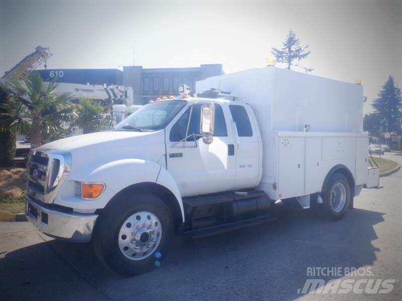 Ford F-750 Komunalna vozila
