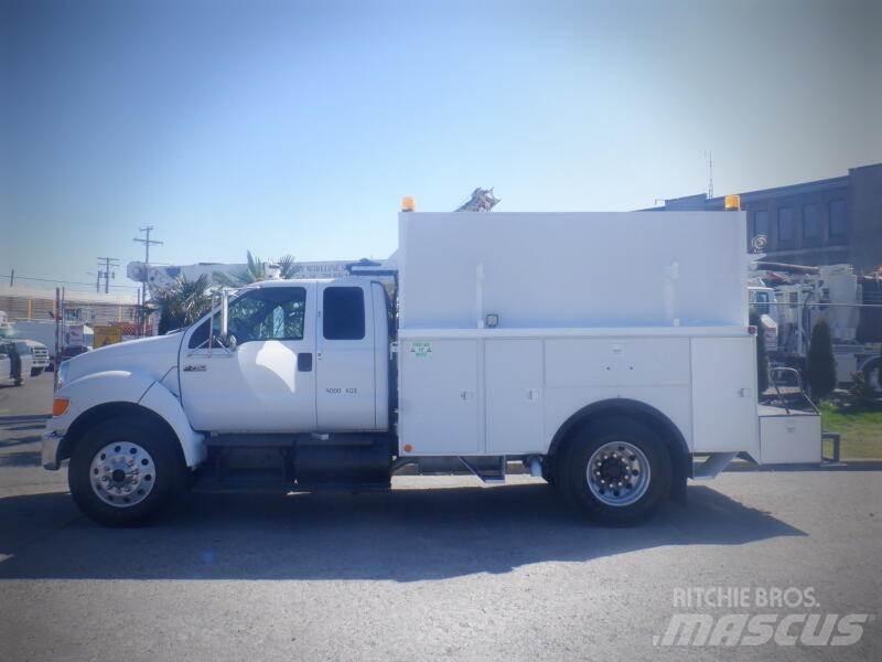 Ford F-750 Komunalna vozila