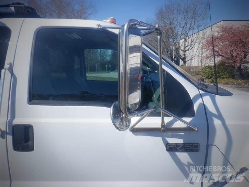Ford F-750 Komunalna vozila