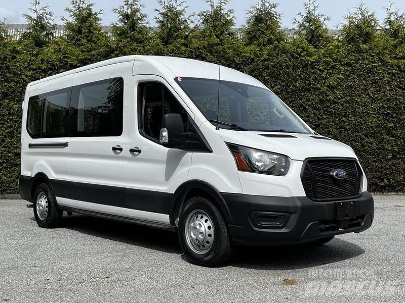 Ford Transit Avtomobili