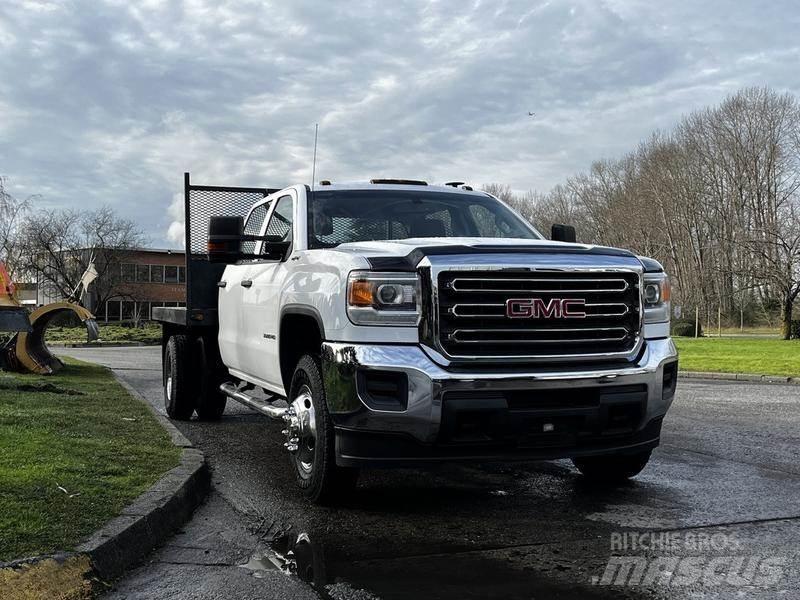 GMC Sierra 3500HD Tovornjaki s kesonom/platojem