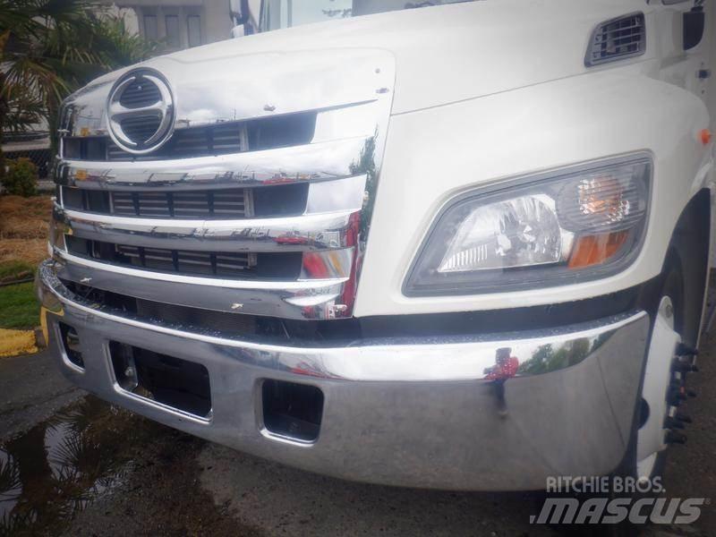 Hino 308 Komunalna vozila