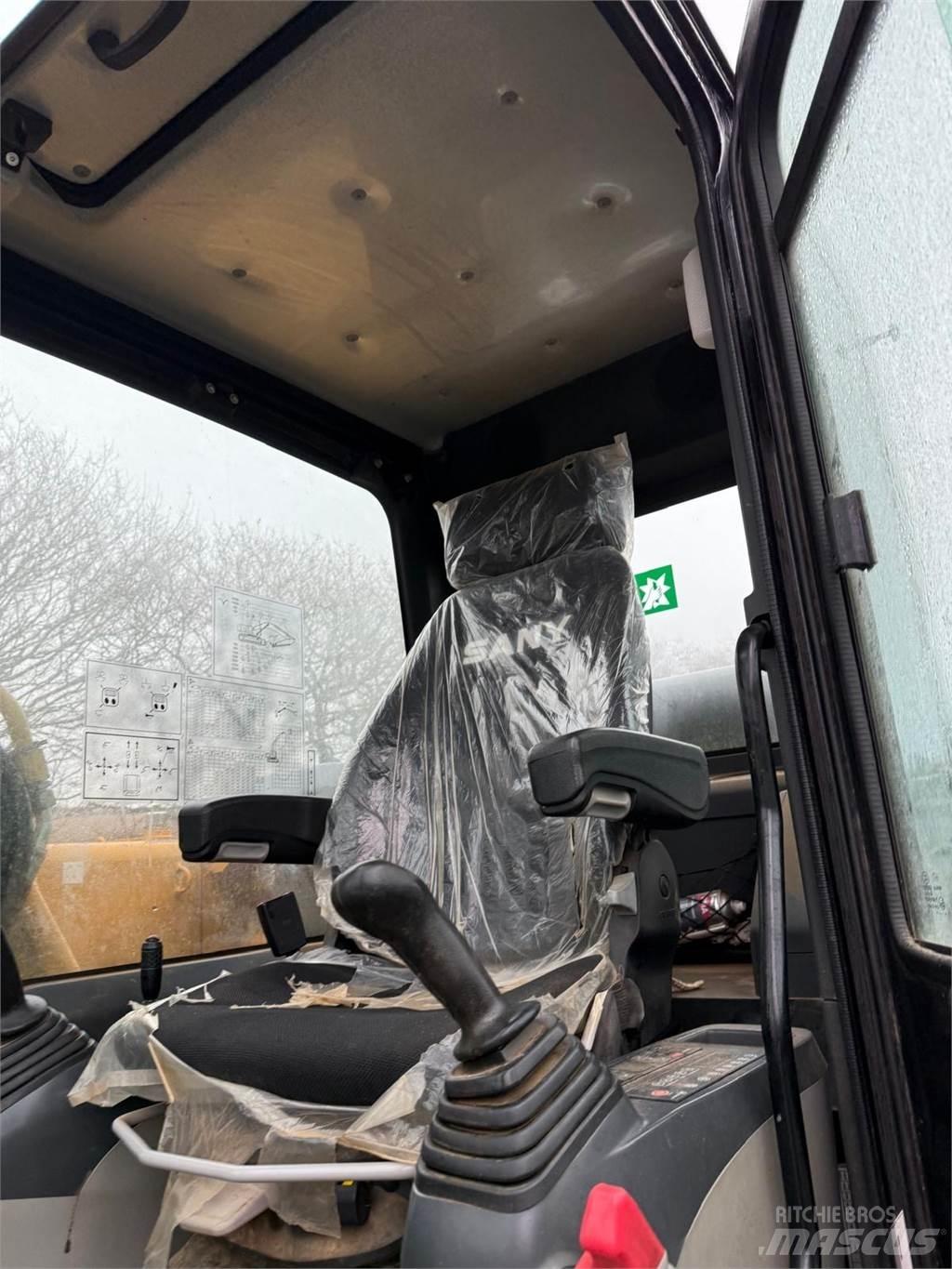 JCB 4CX Drugo